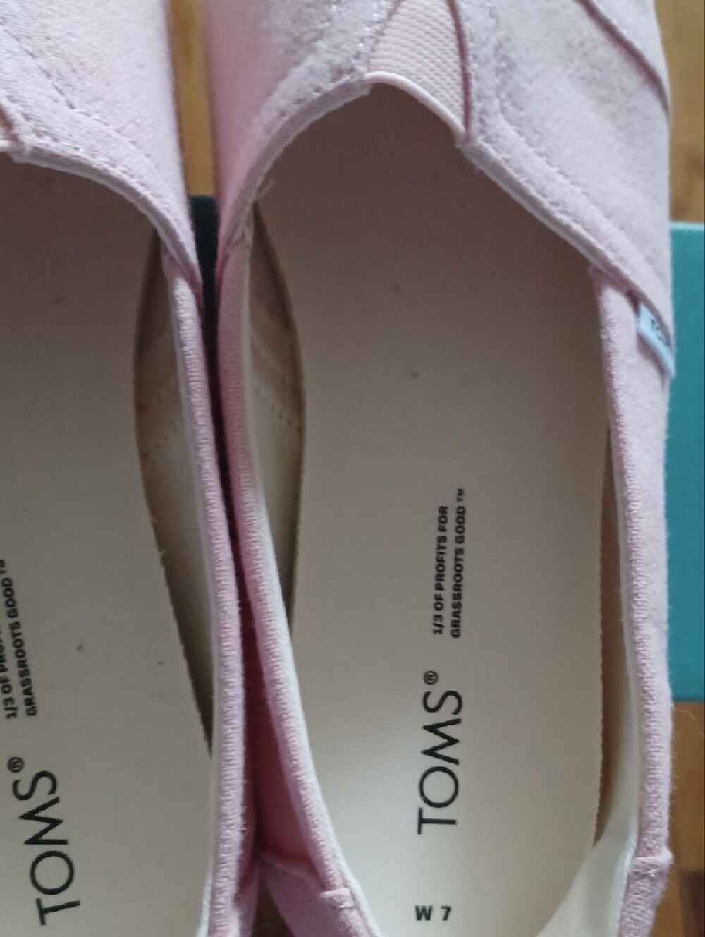 Toms Pink Canvas Slip-On Flats - Picture 11 of 16